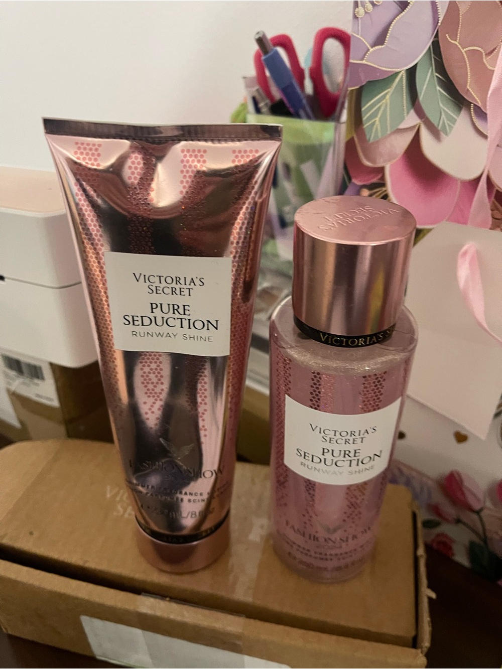 Victoria's Secret Pure Seduction Runway Shine Lotion & Mist - Rose Gold Pink